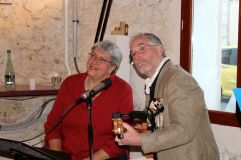 Folk songs by Yvonne and Gary
